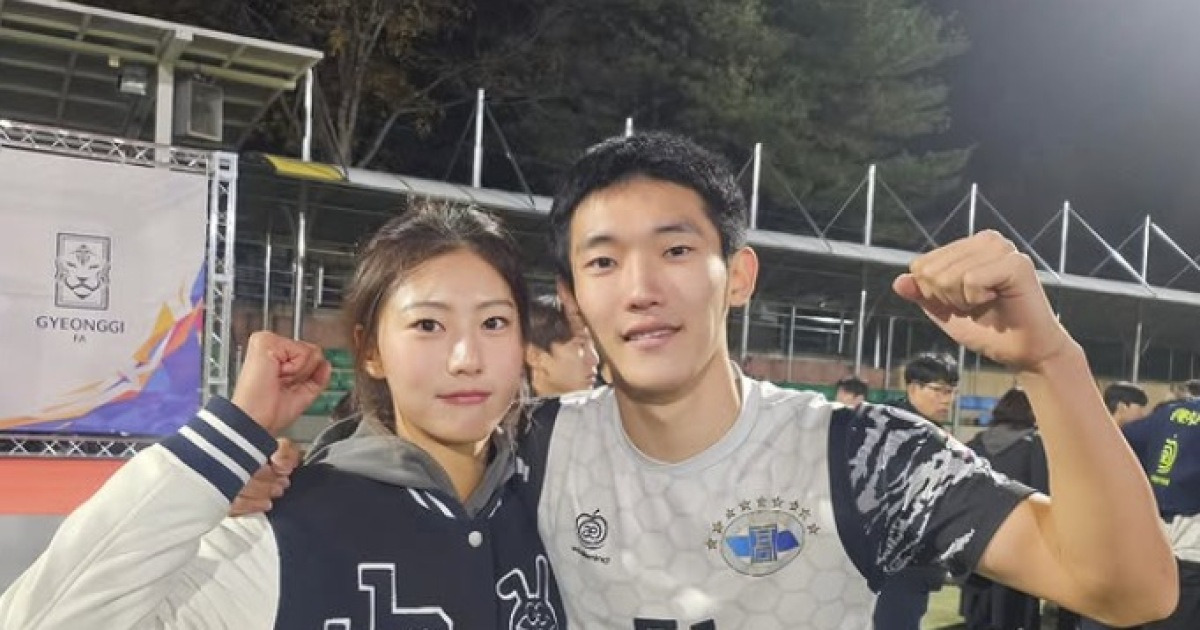 '박연수·송종국 아들' 축구선수 송지욱, 우승…프로골퍼 누나 송지아 축하