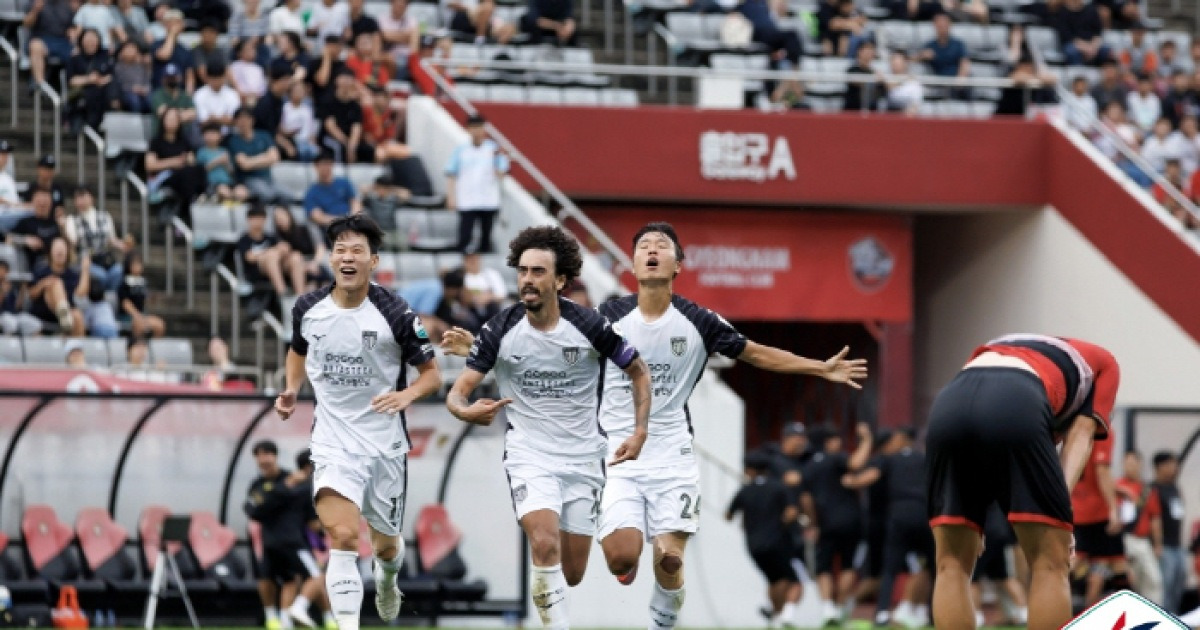 '마지막까지 왔다' K리그2, 1-2-3위는 정해졌다...전남-이랜드-성남의 4-5위 싸움 '3파전'