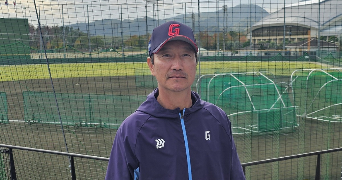 "야구장 떠나니 우울증 오더라" 1년만의 그라운드 컴백 → 3년만에 다시 만난 우승콤비 "좋은 결과로 보답하겠다" [인터뷰]