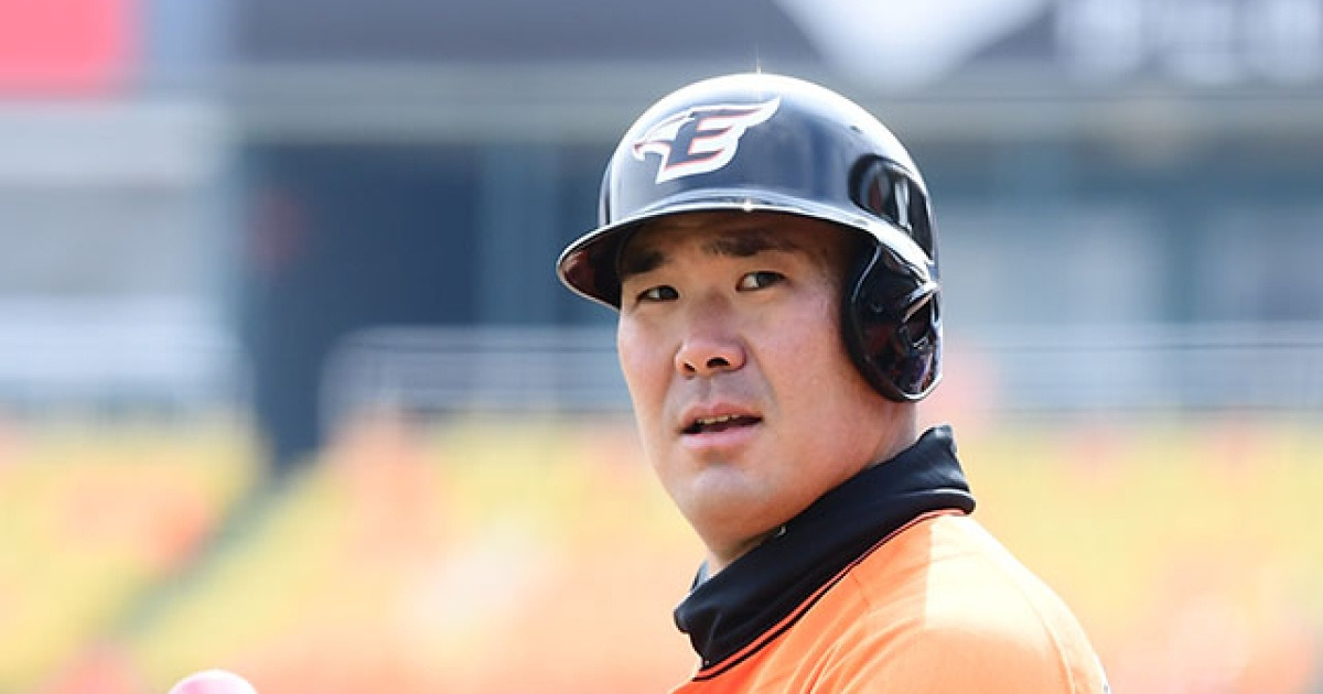 1596경기 산전수전 다 겪은 베테랑 포수 이재원, 플레잉 코치로 새 출발 “한화 더 강팀 되도록 노력하겠다”