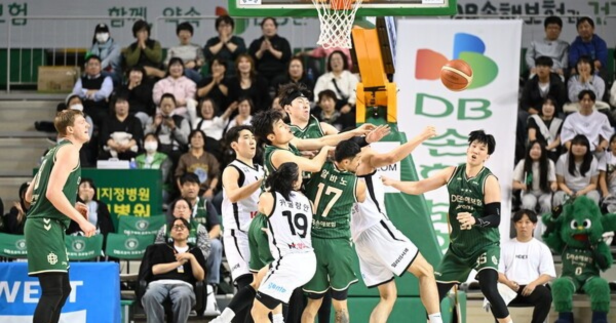 '이럴 수가' 난장판 그 자체...비디오 판독이 가른 승부, 김선형 없는 KT, 천신만고 끝에 DB 꺾고 연패 탈출