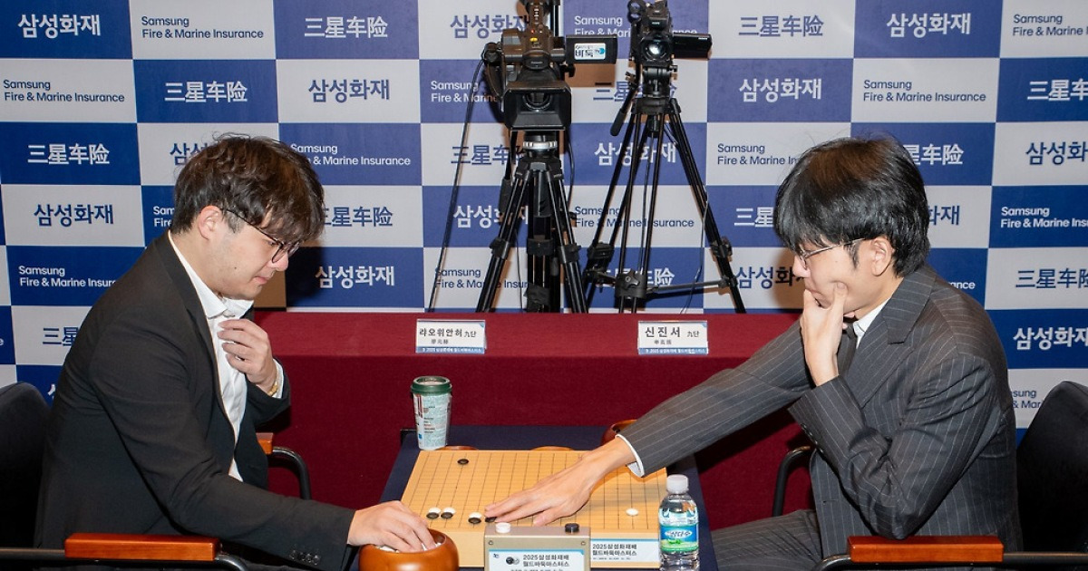 신진서 멈춘 삼성화재배, 아직 ‘3척’이 남았다