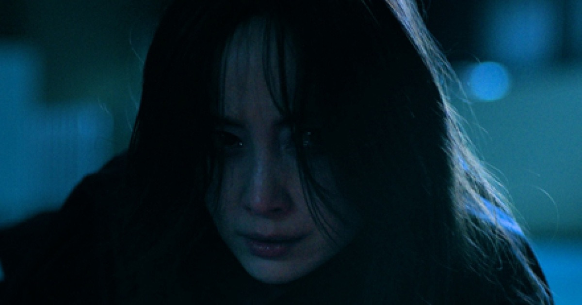 늘 예측불허 행보…이나영, 단편영화 '신원미상' 1인2역 도전