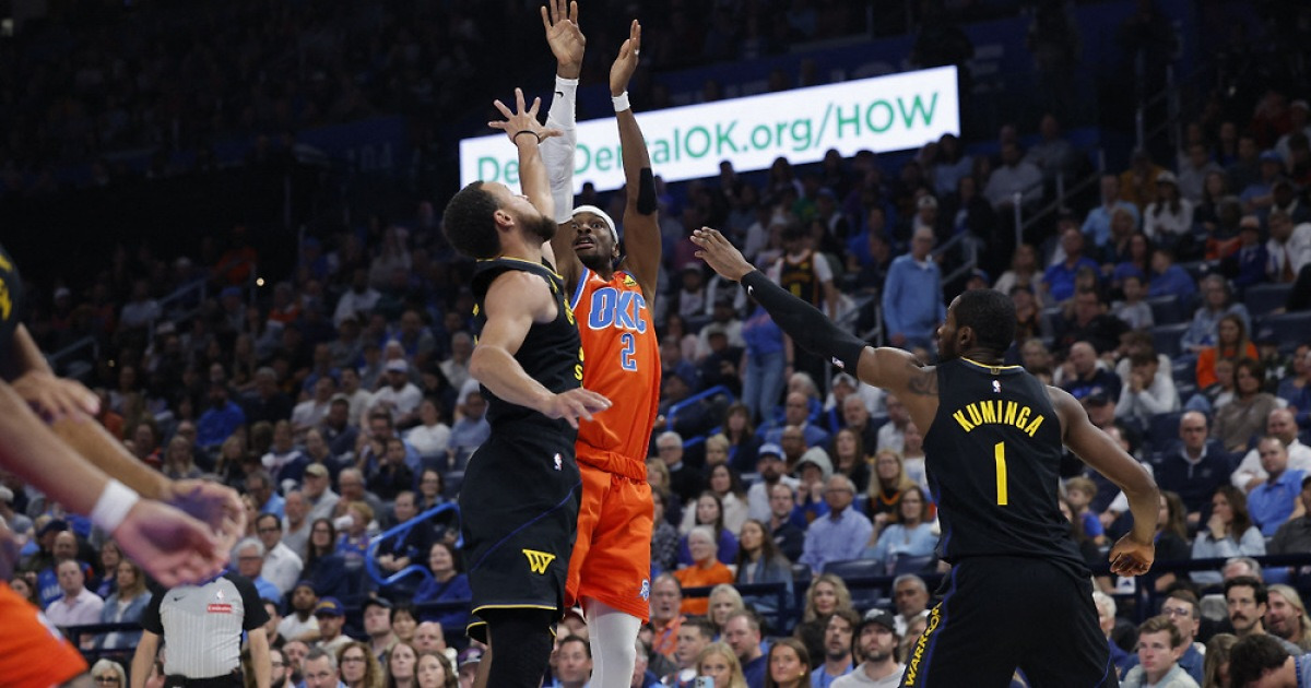 "커리형, 나 샤이야!" 세대교체의 완결판. OKC, 골스 가비지 게임 완파. SGA 28분 출전 28P-11A, 커리 11득점 부진. 3쿼터만에 승패 결정