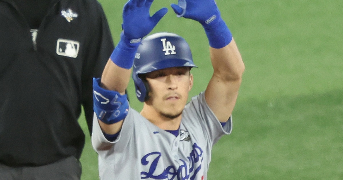 '류지현 감독 한숨 나오겠다' LAD 한국계 월드시리즈 우승멤버 토미 현수 에드먼 발목 수술결정, WBC 못 나온다