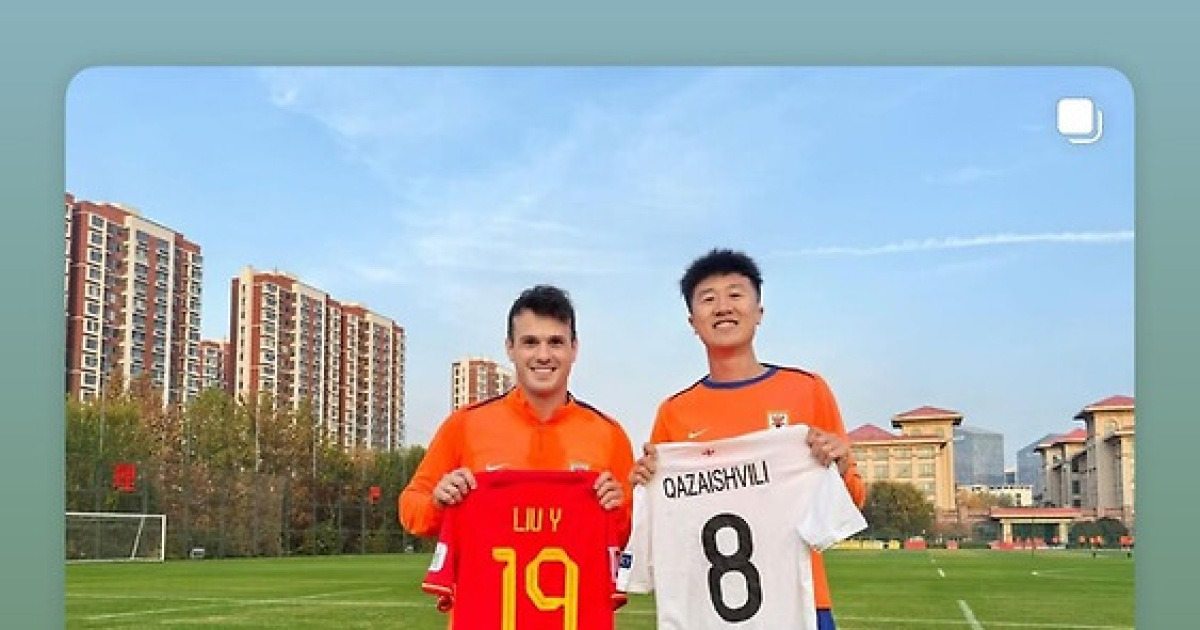 K리그 떠나고 ‘38골 18도움’ 미친 활약…다시 돌아올까→’팀 동료와 유니폼 교환, 사실상 이별 암시’