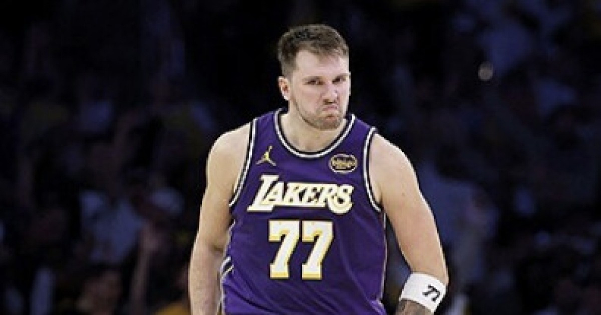 ‘댈러스는 단장 경질했는데…’ 돈치치는 펄펄, 59년 만의 진기록