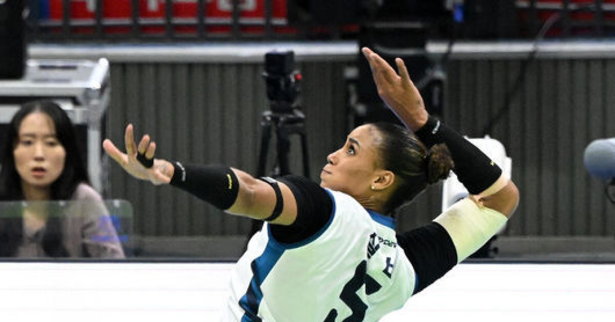 '49득점 괴력' 실바, 트리플 크라운 달성…GS칼텍스 연패 탈출 성공