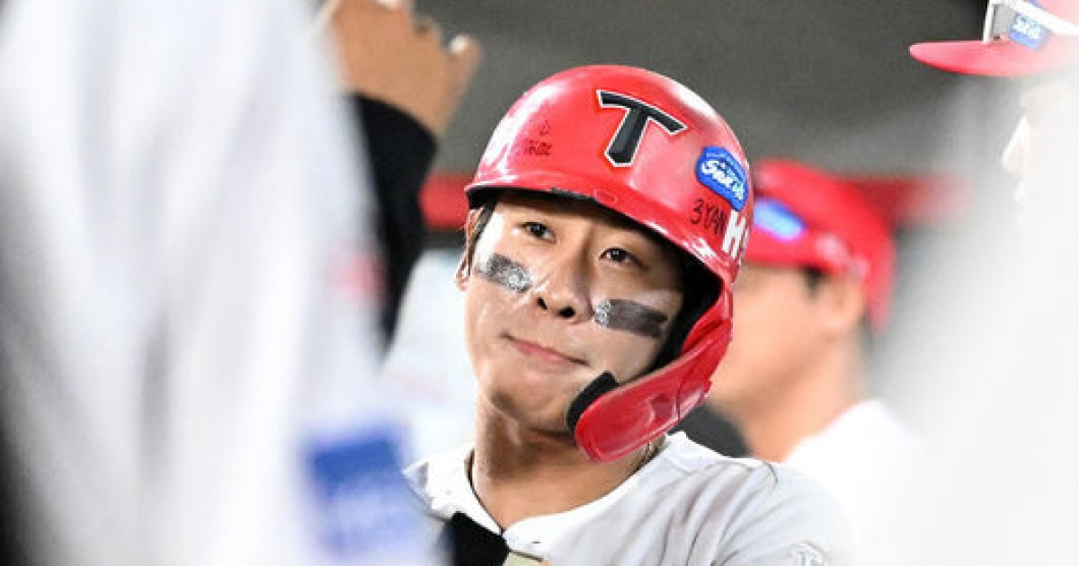 ‘이럴 수가’ 두산 왜 돌연 박찬호 영입설 나돌았나, 유격수 안재석 3루 펑고→팬들은 대형 유격수 영입 점쳤다 [오!쎈 미야자키]