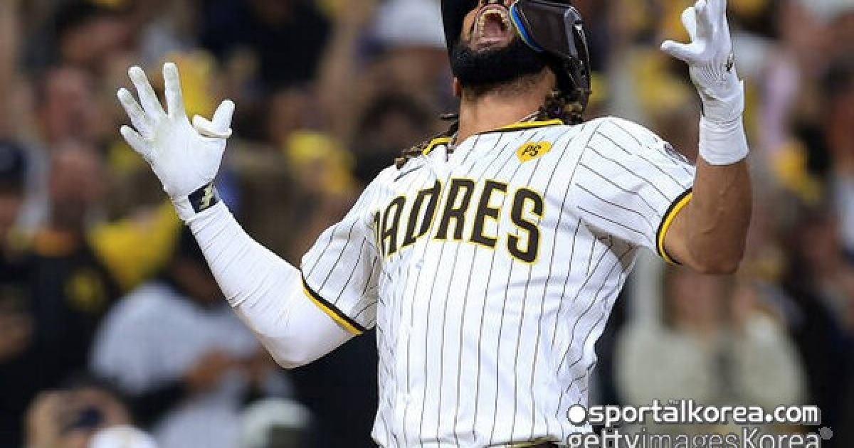 다저스, 오타니에 필적할 슈퍼스타 품나? '5천억 사나이' 트레이드설 급부상…美 "외야 보강+계약도 합리적 수준"