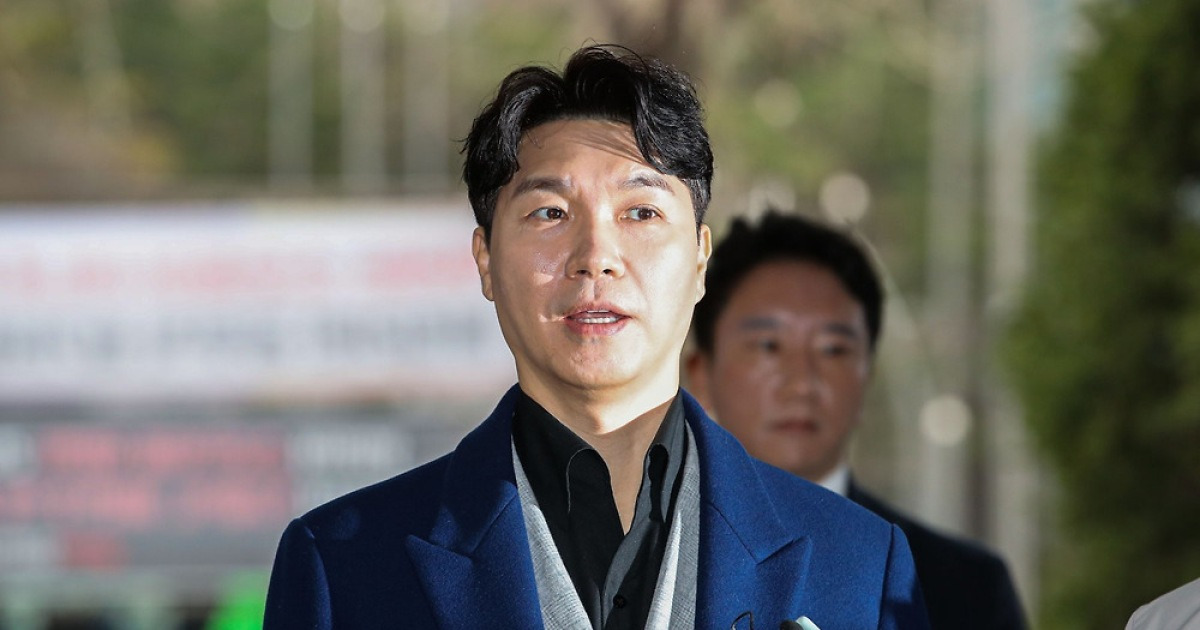 ‘62억 횡령’ 박수홍 형 부부, 항소심서도 징역 7년·3년 구형