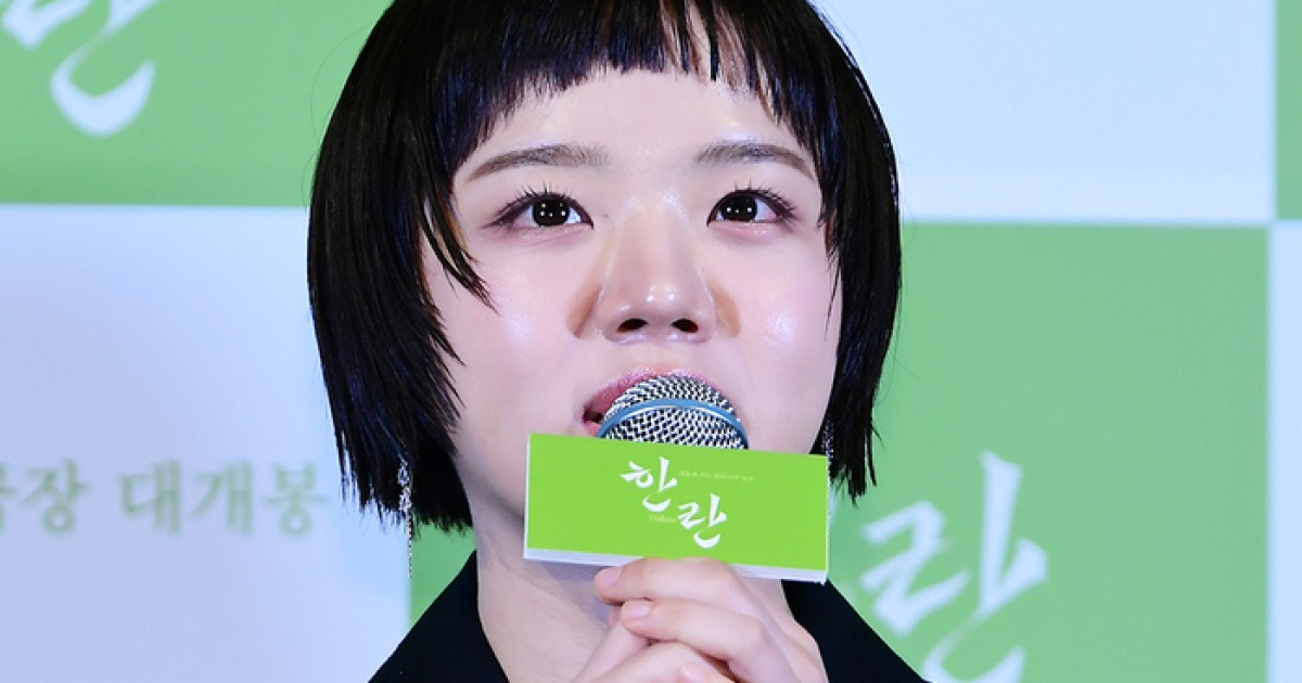 “해내야 한다” 아역스타 출신 김향기, 제주어·모성 연기 도전(‘한란’)