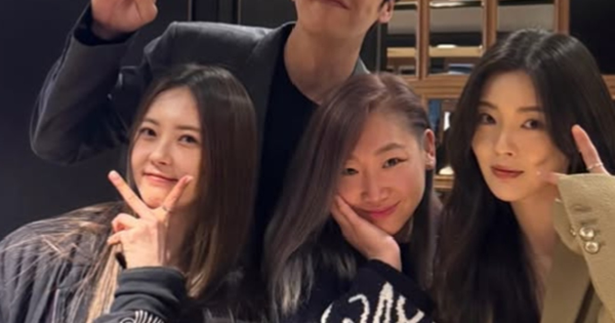 ‘8년 열애’ 이광수♥이선빈, 애정전선 이상무