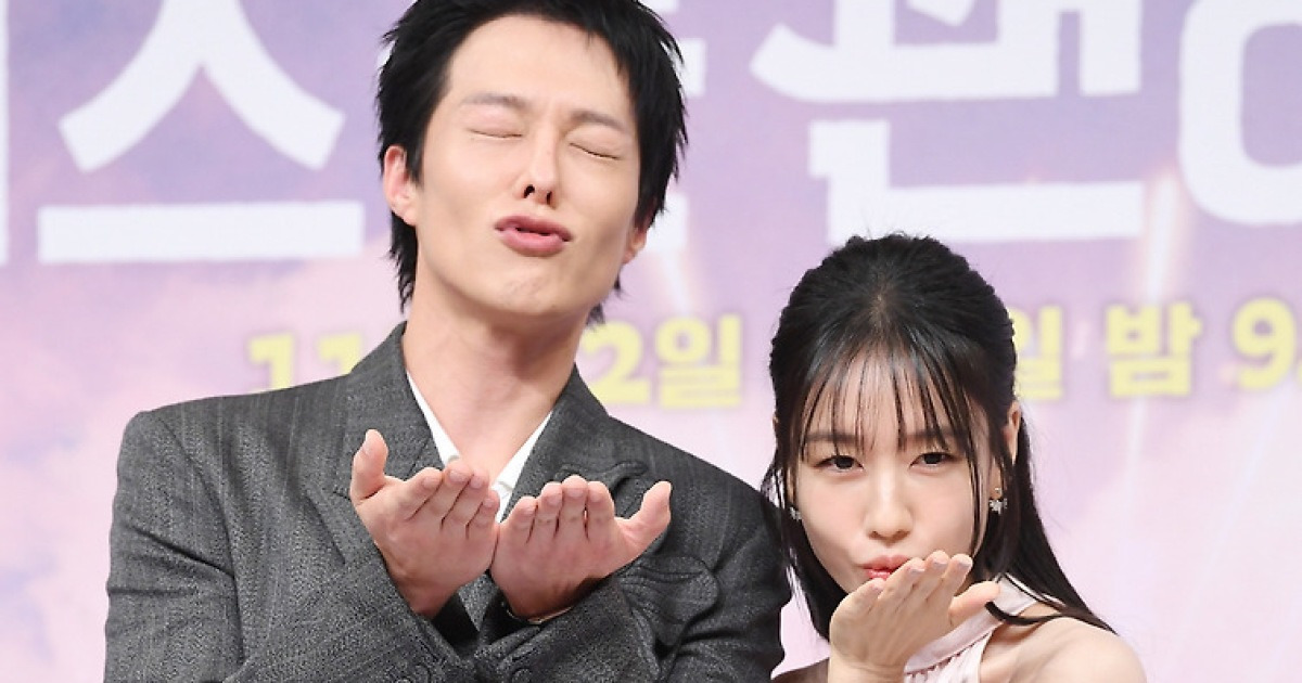 ‘키스는 괜히 해서!’ 안은진·장기용, 첫 만남부터 오해→계약 연애 돌입[SC리뷰]