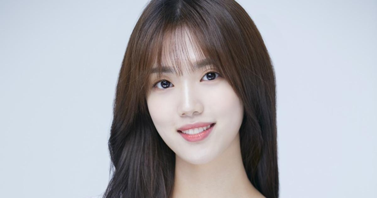 [단독] 윤서아, '뷰티 인 더 비스트' 캐스팅 …진혁 PD와 재회