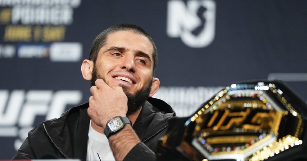 '2체급 제패 도전' 마카체프, 갑작스러운 '은퇴' 시사…마달레나 이어 우스만+토푸리아까지 연승 목표 "역사를 완성할 마지막 3경기"