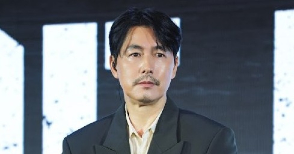 리스크'를 '가치'로 증명하다…정우성이 홍콩 무대에서 보여준 프로의 품격 [별 헤는 밤]