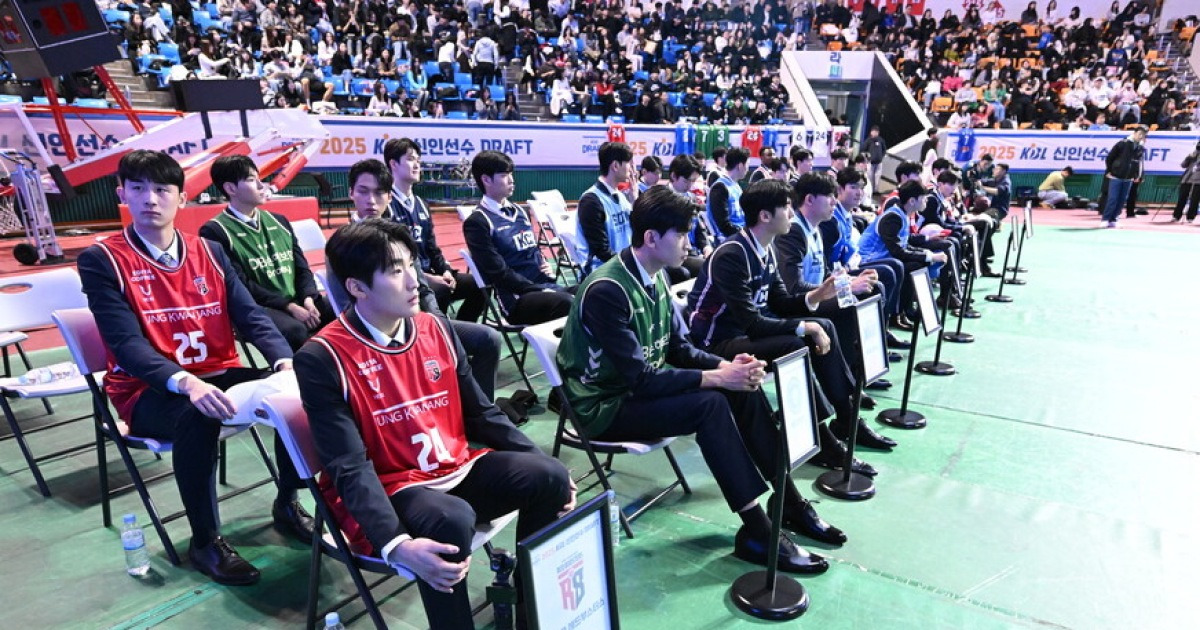 고려대 문유현 전체 1순위로 정관장 품에…46명 중 26명 프로 입단