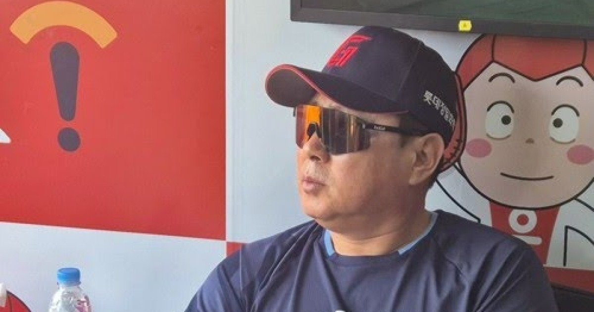 "하이잭하라!" 롯데 팬들, 박찬호 두산행 소식에 구단 성토...김태형 감독 급거 귀국, 왜?