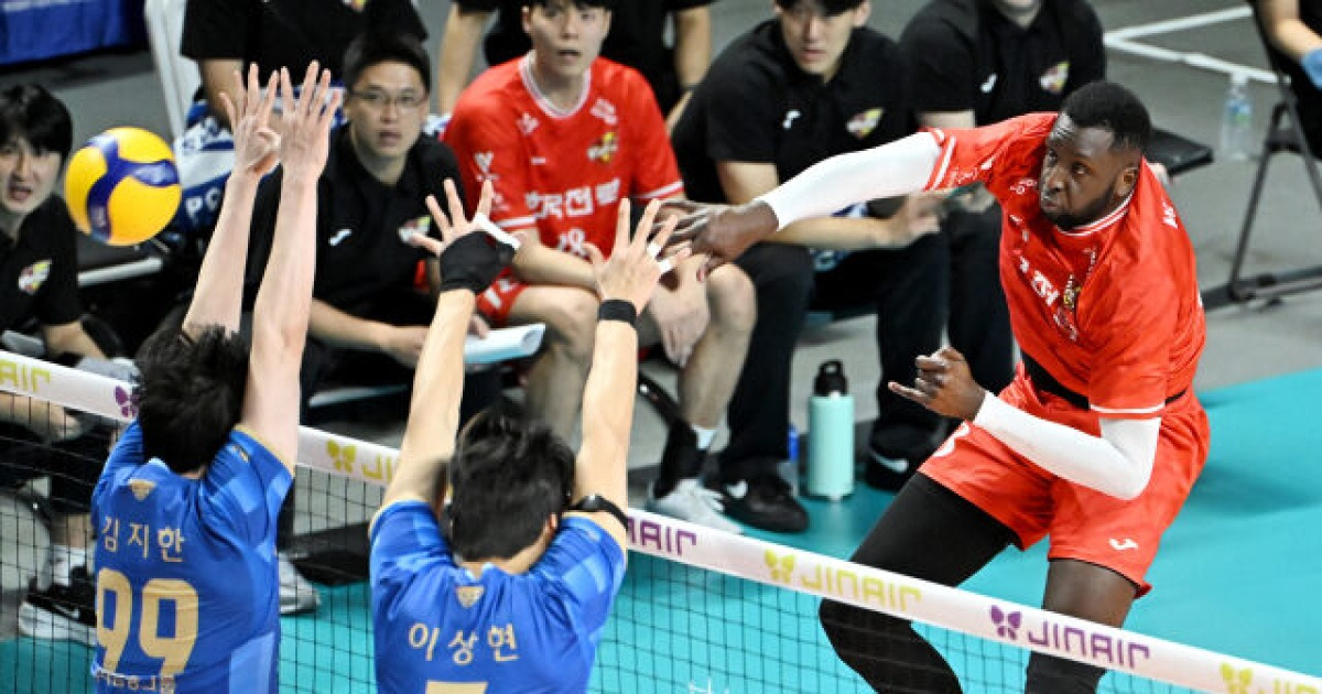 ‘캐나다 폭격기’ 베논 트리플크라운 활약까지, 한국전력 3-0 완승...우리카드 5연패 늪 [MD장충]