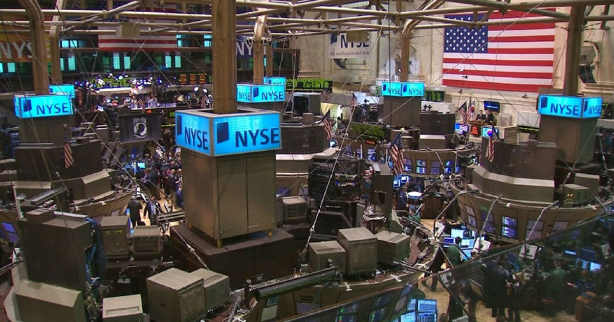 追加利下げ観測後退でNY株式市場急落…ナスダック↓2.3％