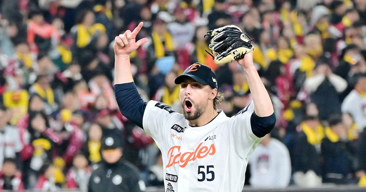 '한화 원투펀치 해체라니' 폰세와 결별 유력한데, 와이스까지 간다고?…아내는 "아무 것도 결정된 게 없어"