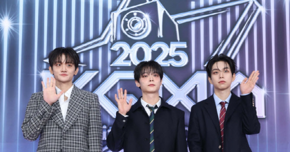 '베스트 밴드' 루시