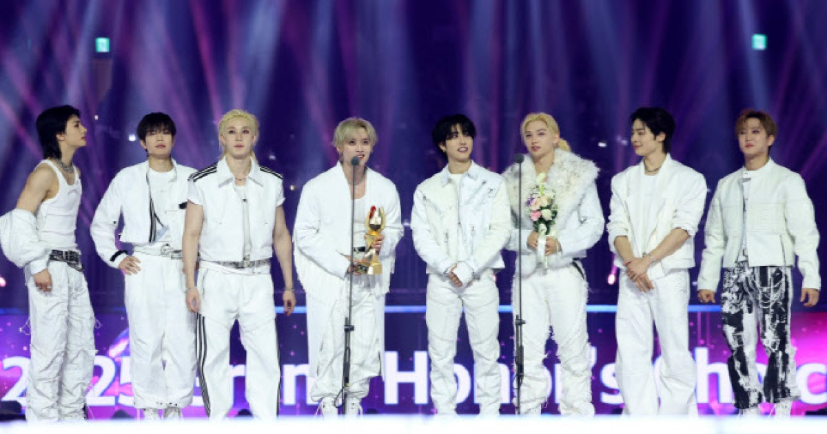 스트레이 키즈·아이브, '2025 KGMA' 최고 영예 그랜드상 품었다(종합)