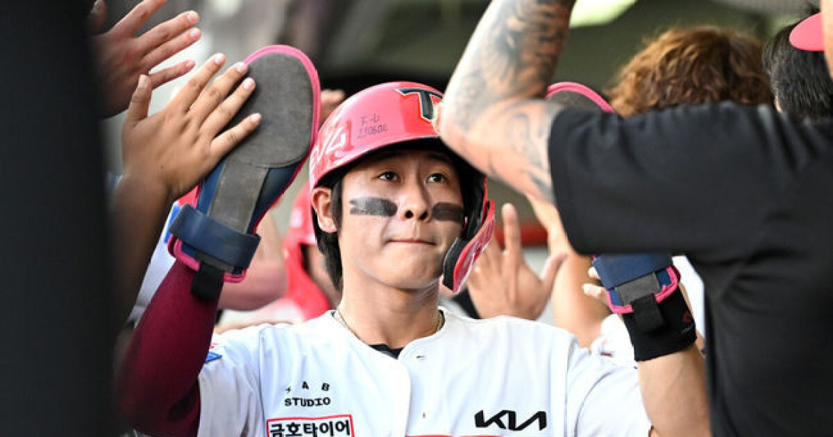 “박찬호와 아직 협상 중, 계약 확정 아냐” 4년 80억 합의 임박에도, 두산 프런트 왜 신중한가