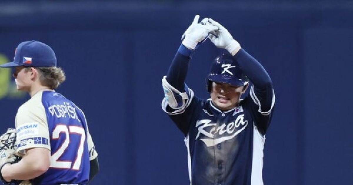 이런 말도 안 되는 오심이 있나? 韓·日전 역대급 오심에 한국 펑펑 울었다! 심판 판정으로 문현빈 안타 날아가