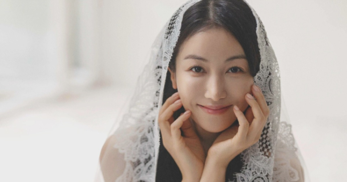 '결혼 D-1' 김옥빈 