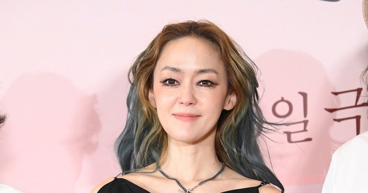 '뇌신경마비' 김윤아