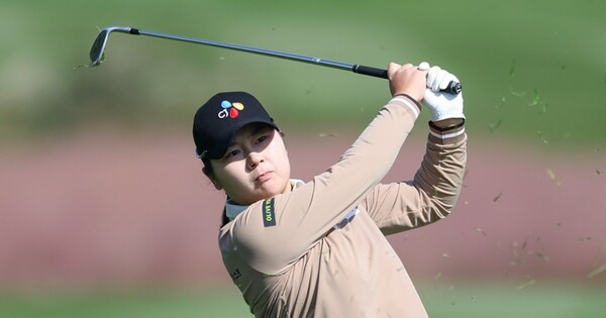 'KLPGA 상금왕' 홍정민, 위믹스 챔피언십 우승…올해 상금만 16억원 이상