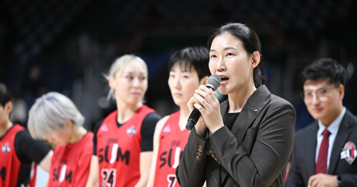 “전반 끝난 후 괜찮다고 하네요” 언니들도 개막전은 어쩔 수가 없다