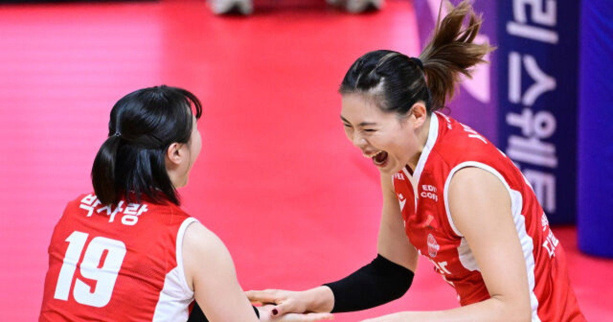 어떻게 182cm 신장으로 중앙을 지배하나…日 국대 이 정도인가, 4년 연속 꼴찌팀 바꾸다 "모든 공을 100% 친다는 마음으로"