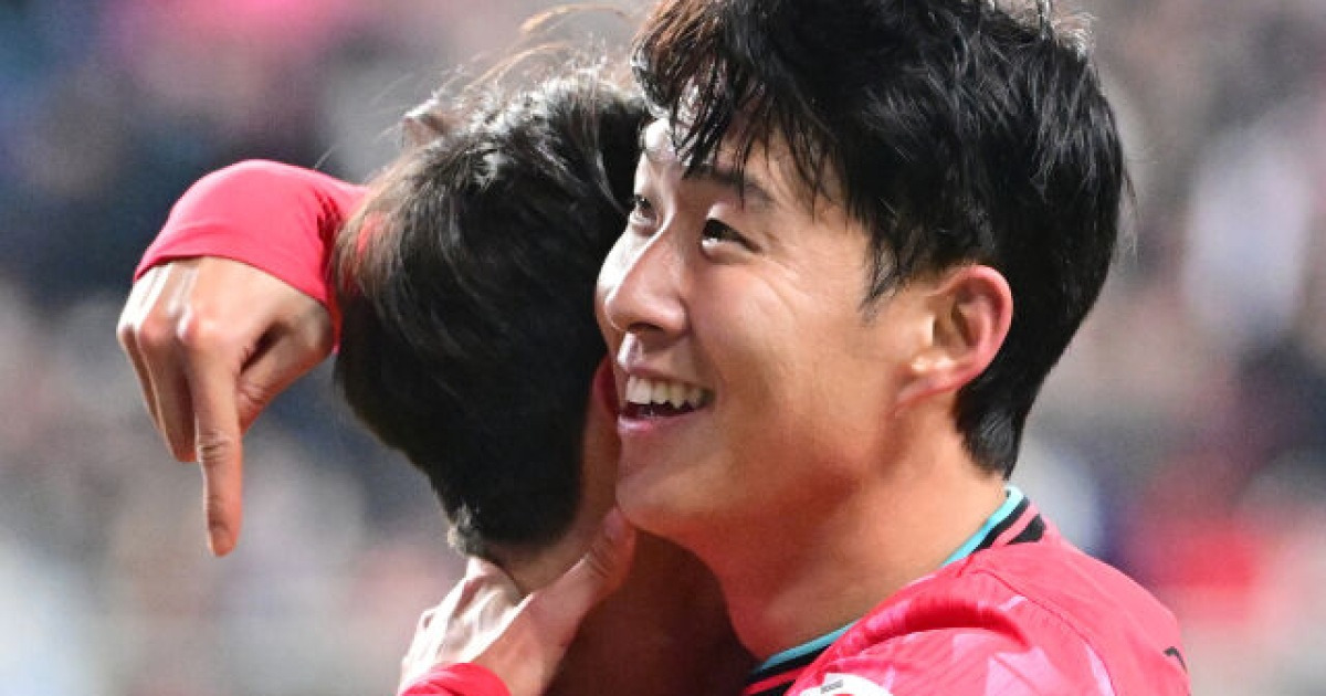 '캡틴의 품격' 골보다 더 빛났던 손흥민의 리더십, '이강인 말리고, 이재성 축하하고' [유진형의 현장 1mm]