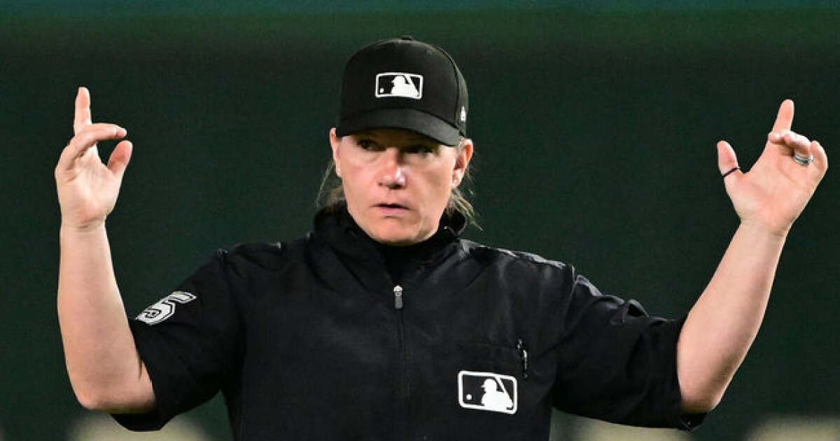 "심판 정신 차려야 한다" 오승환 돌직구 발언, 문현빈한테 자꾸 왜 이래? 안타 이어 도루도 빼앗길 뻔