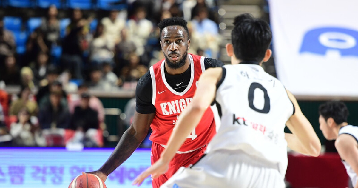 [BK 리뷰] ‘워니 트리플더블’ SK, 연장 끝에 웃었다… KT 꺾고 5할 승률 복귀 신고!