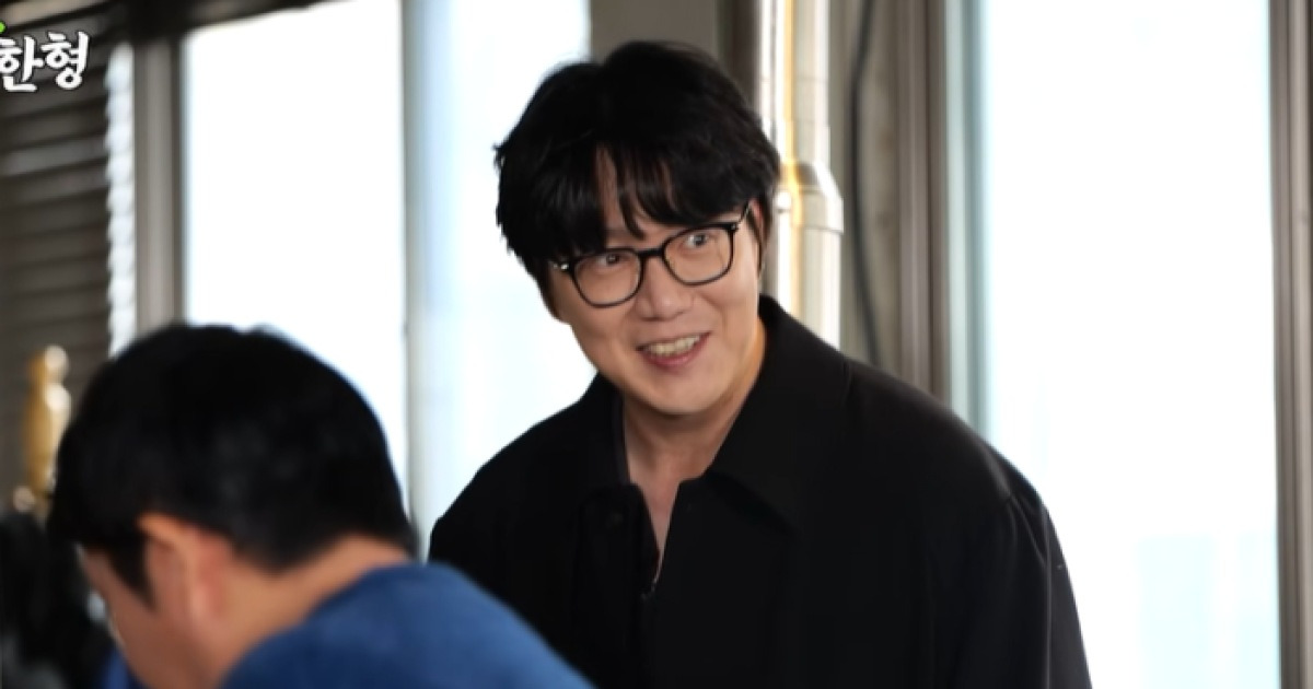 ‘매니저 금전 피해’ 성시경, 예능 출연했다…‘짠한형’ 깜짝 등장