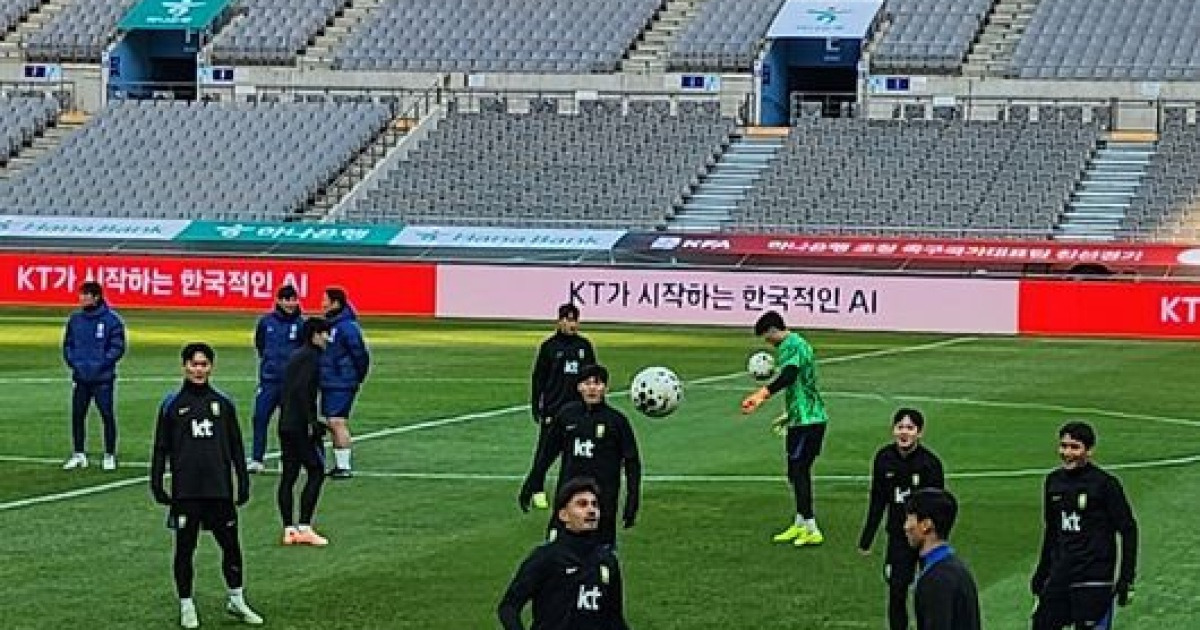 홍명보호, '체감온도 0.8°C' 추위 속 최종 훈련...옌스는 유럽파 '친구'들과 몸풀기, 김승규·이명재 부상 제외[오!쎈 서울]