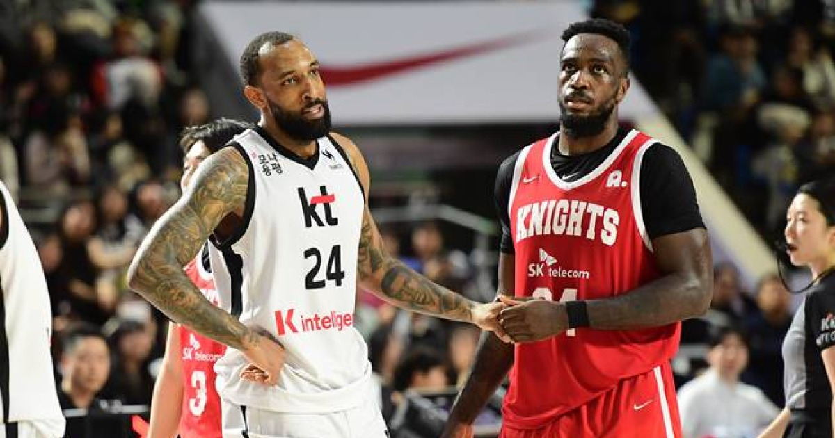 '워니 트리플더블+오재현 22점 폭발' SK, 연장 혈투 끝에 KT 격파... 공동 5위 등극