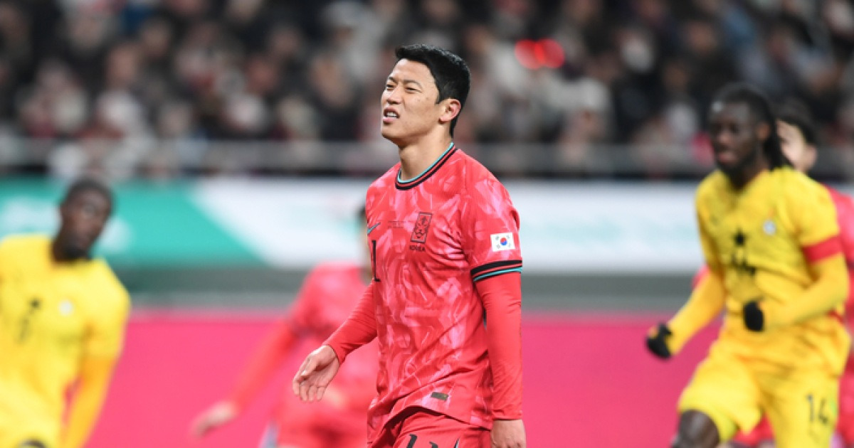 ‘황소’ 특유의 드리블 돌파 나왔는데…황희찬, PK 유도했지만 키커로 나서 ‘실축’[가나전 현장]