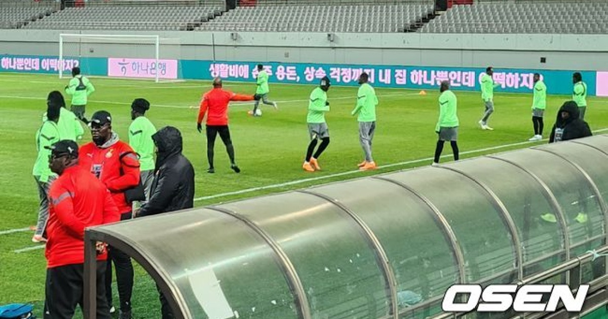 '韓축구 16강 숨은 공신' 아티지기가 사라졌다...'부상 병동' 가나, 고작 18명으로 최종 훈련[오!쎈 서울]