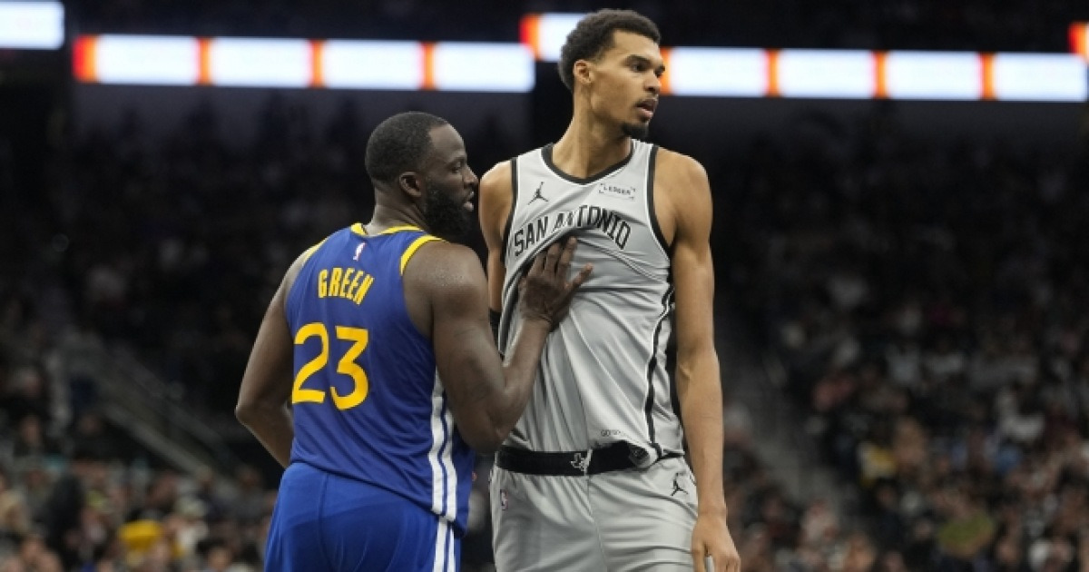 지난 시즌 어깨, 이번엔 왼 종아리 부상…‘NBA 리바운드 2위’ 웸반야마, 무기한 결장