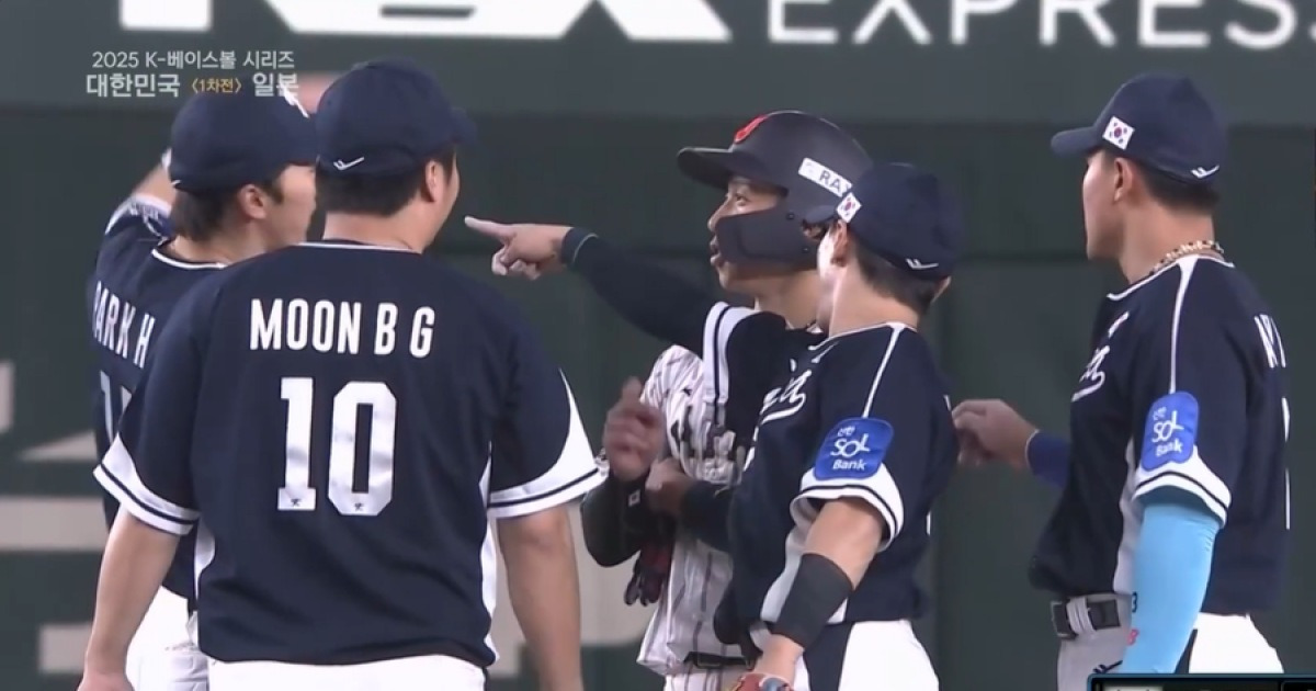 "너는 왜 여기에 있니…?" 한일전 그날 밤 한국 선수들은 왜 일본 선수를 둘러쌌나