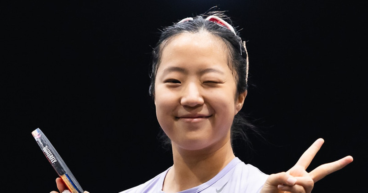 '신유빈 최초 쾌거' 좌절시킨 中 톱랭커...세계 1위 꺾고 올림픽급 금메달 획득! "역대 4번째 타이틀 방어"