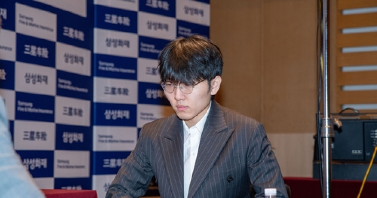 신진서만 빠지면 '중국 잔치'…한국 바둑 이대로 괜찮나