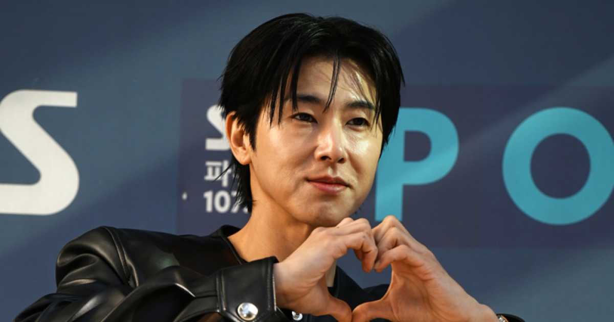 유노윤호, 데뷔 22년 만에 첫 정규앨범 ‘I-KNOW’ 발매··· 페이크&다큐 콘셉트로 아티스트와 인간의 양면 담아