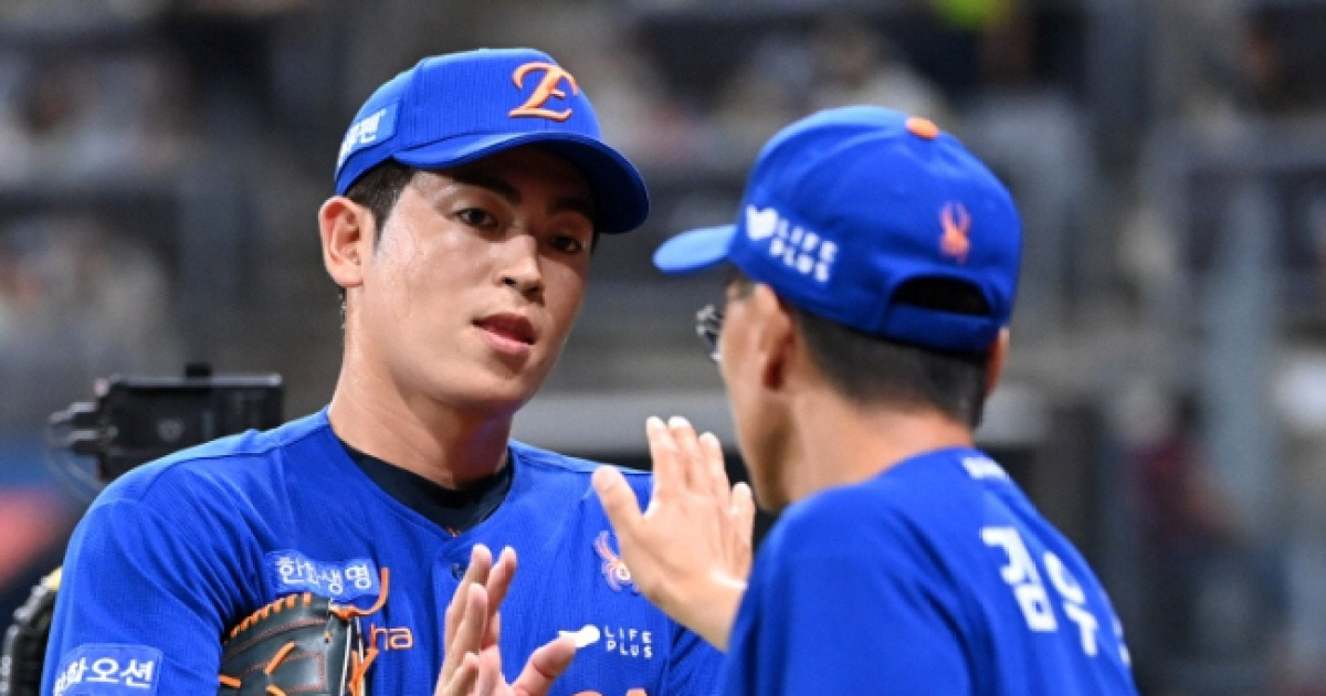 '와 4억이나?' KIA는 왜 35살 베테랑 특급 대우했나…"감독님이 원했다"