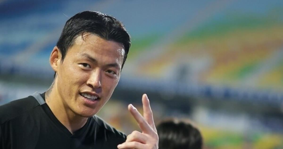 이적하자마자 18경기 11실점 9클린시트... '어느새 2부 최고 GK' 서울 이랜드 구성윤, 리그 최종전서 팬들에게 커피 500잔 쏜다